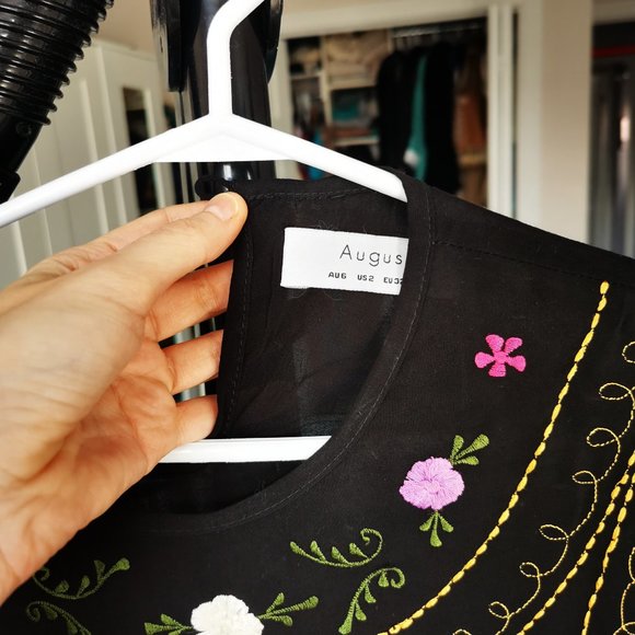 Auguste the Label embroidered black top - Picture 3 of 3